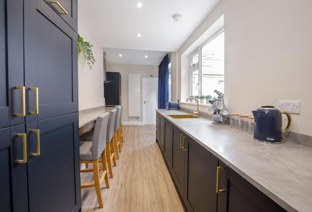 The Milton - Stylish Terraced Villa York Exterior foto
